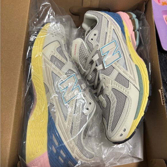 New Balance Multicolor 1906r - Picture 6 of 7